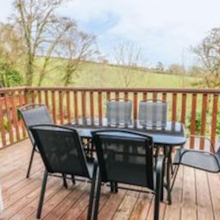 3 Bedroom Lodge With Hot Tub On Lovely Quiet Holiday Park In Cornwall Gunnislake Екстериор снимка