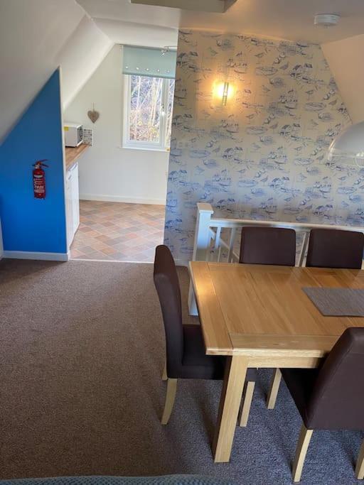 3 Bedroom Lodge With Hot Tub On Lovely Quiet Holiday Park In Cornwall Gunnislake Екстериор снимка